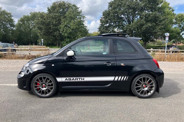 Used Abarth 695 2022 for sale - 76298815: Photo 23
