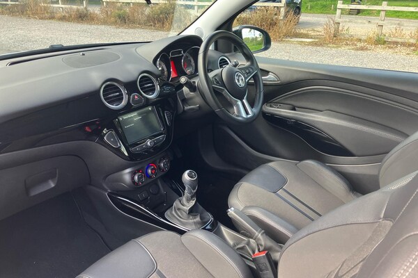 Used Vauxhall ADAM 2018 for sale - 76298860: Photo 2