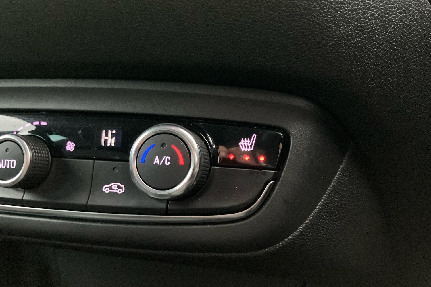 Used Vauxhall Crossland 2022 for sale - 76958692: Photo 13