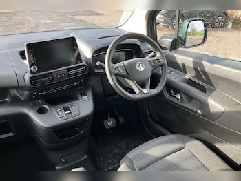 Used Vauxhall Combo Life 2024 for sale - 76677017: Photo