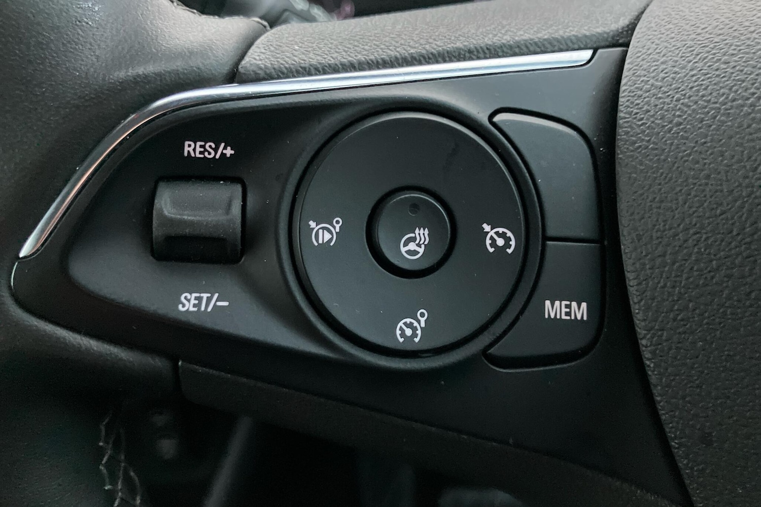 Used Vauxhall Crossland 2024 for sale - 76678881: Photo 19