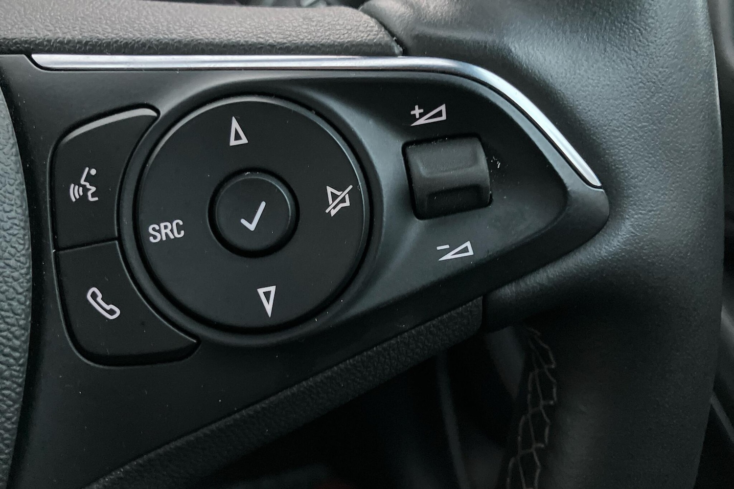 Used Vauxhall Crossland 2024 for sale - 76678881: Photo 21