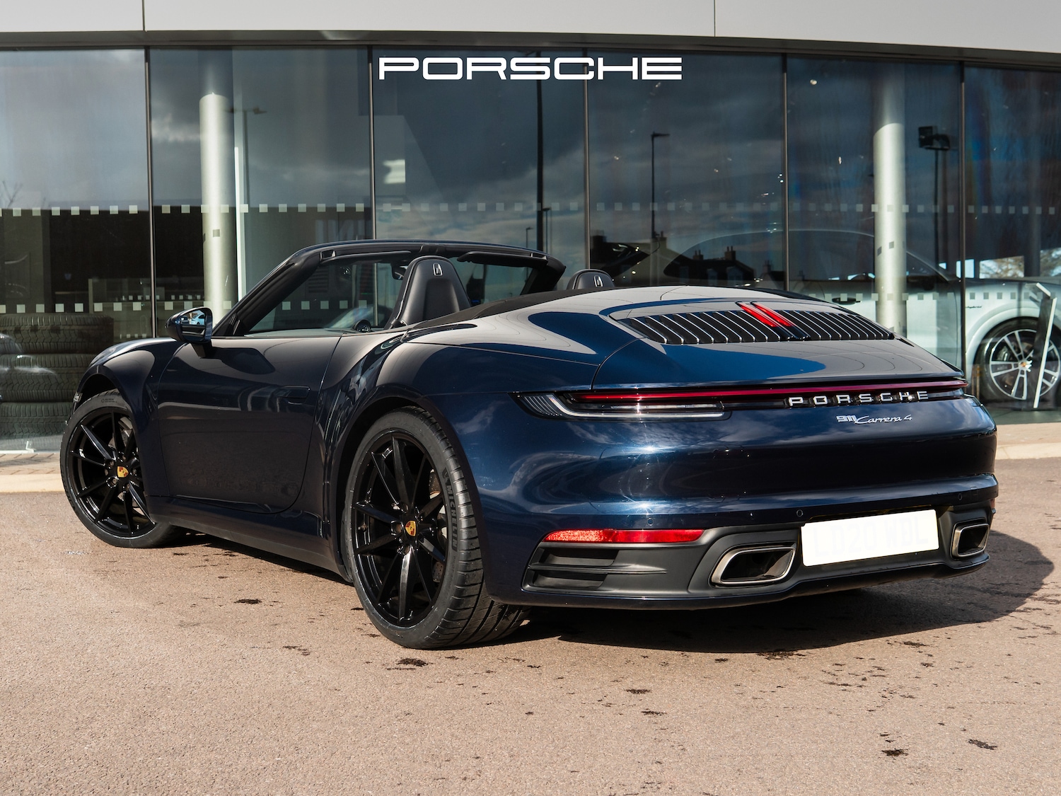 Used Porsche 911 2020 for sale - 78044915: Photo 2