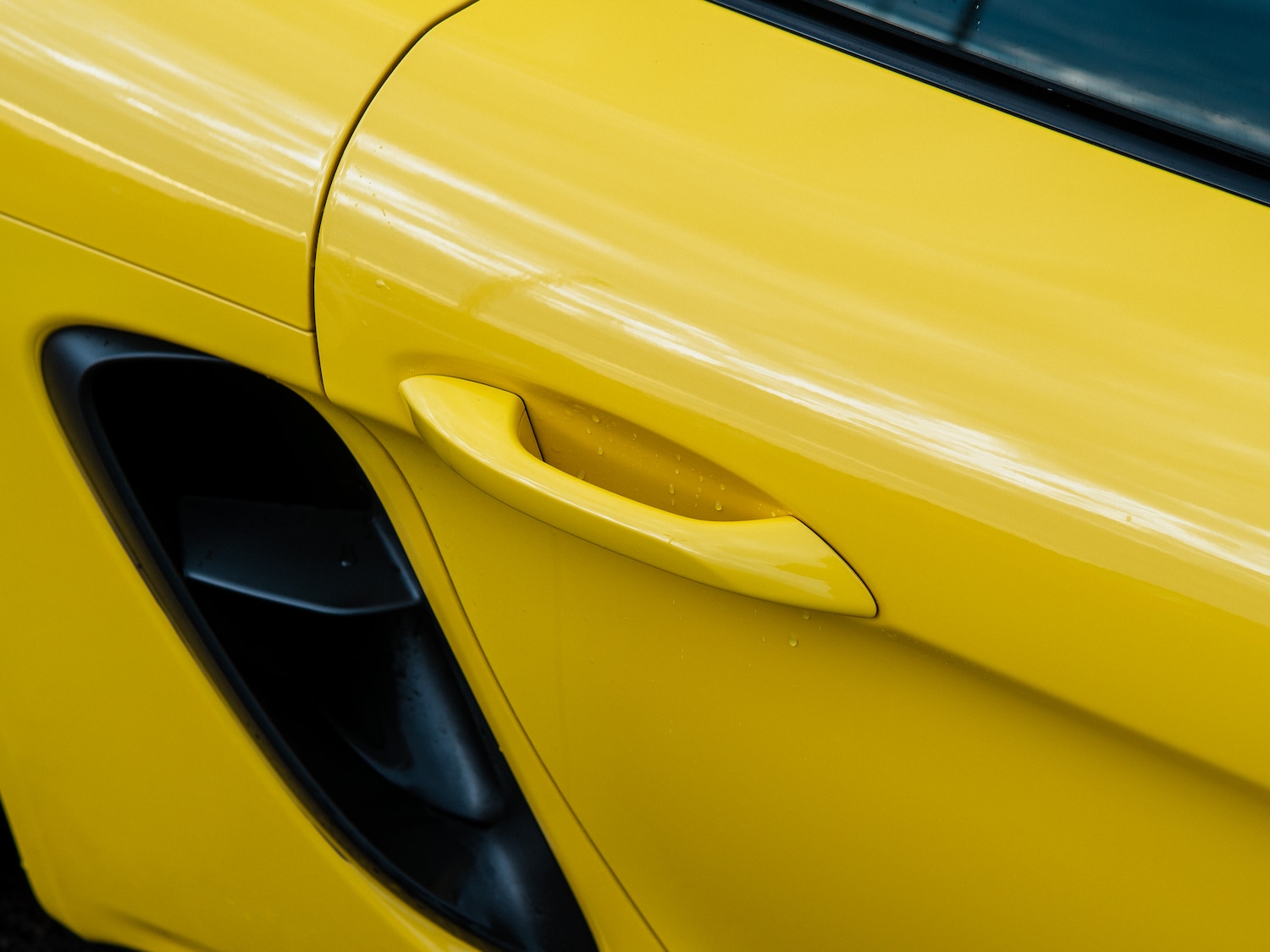 Used Porsche Cayman 2023 for sale - 76546010: Photo 14