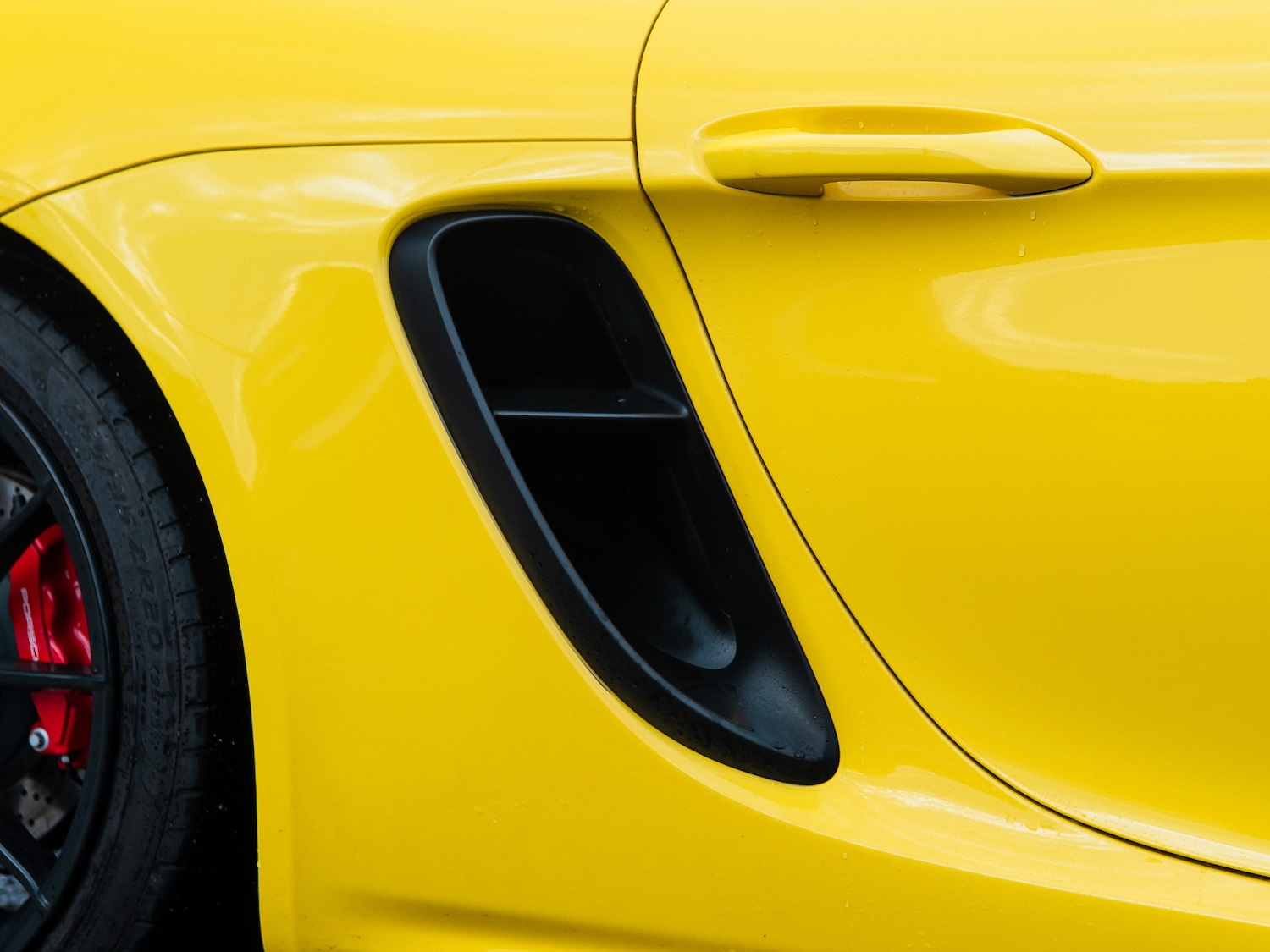 Used Porsche Cayman 2023 for sale - 76546010: Photo 15