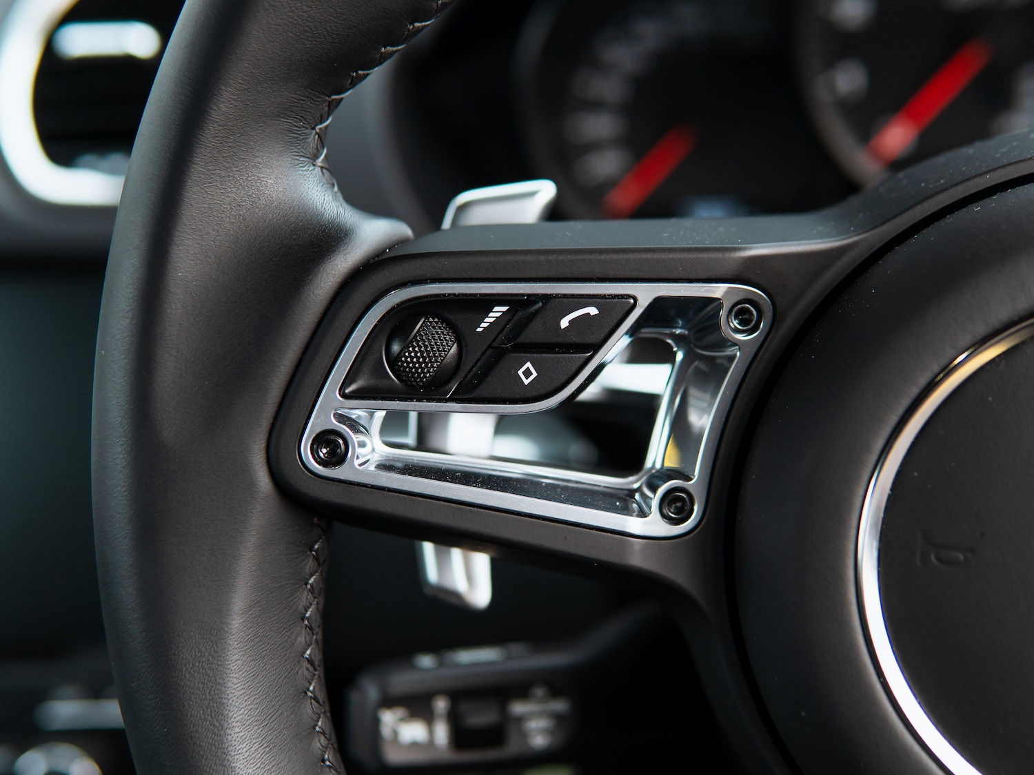 Used Porsche Cayman 2023 for sale - 76546010: Photo 30