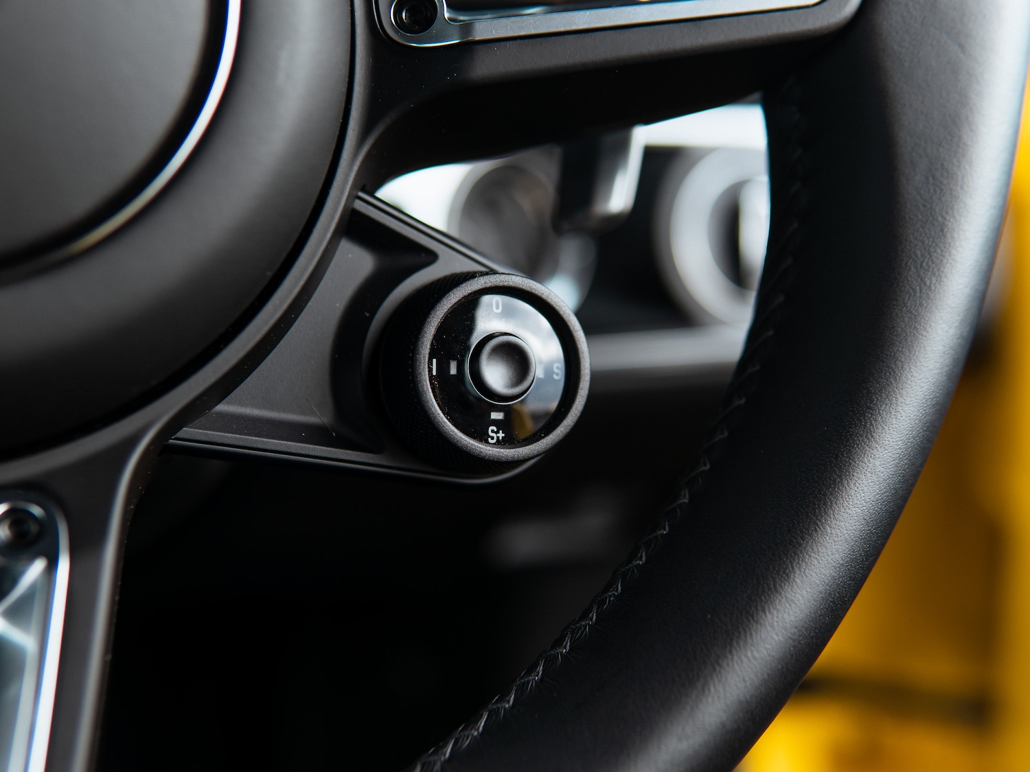 Used Porsche Cayman 2023 for sale - 76546010: Photo 32