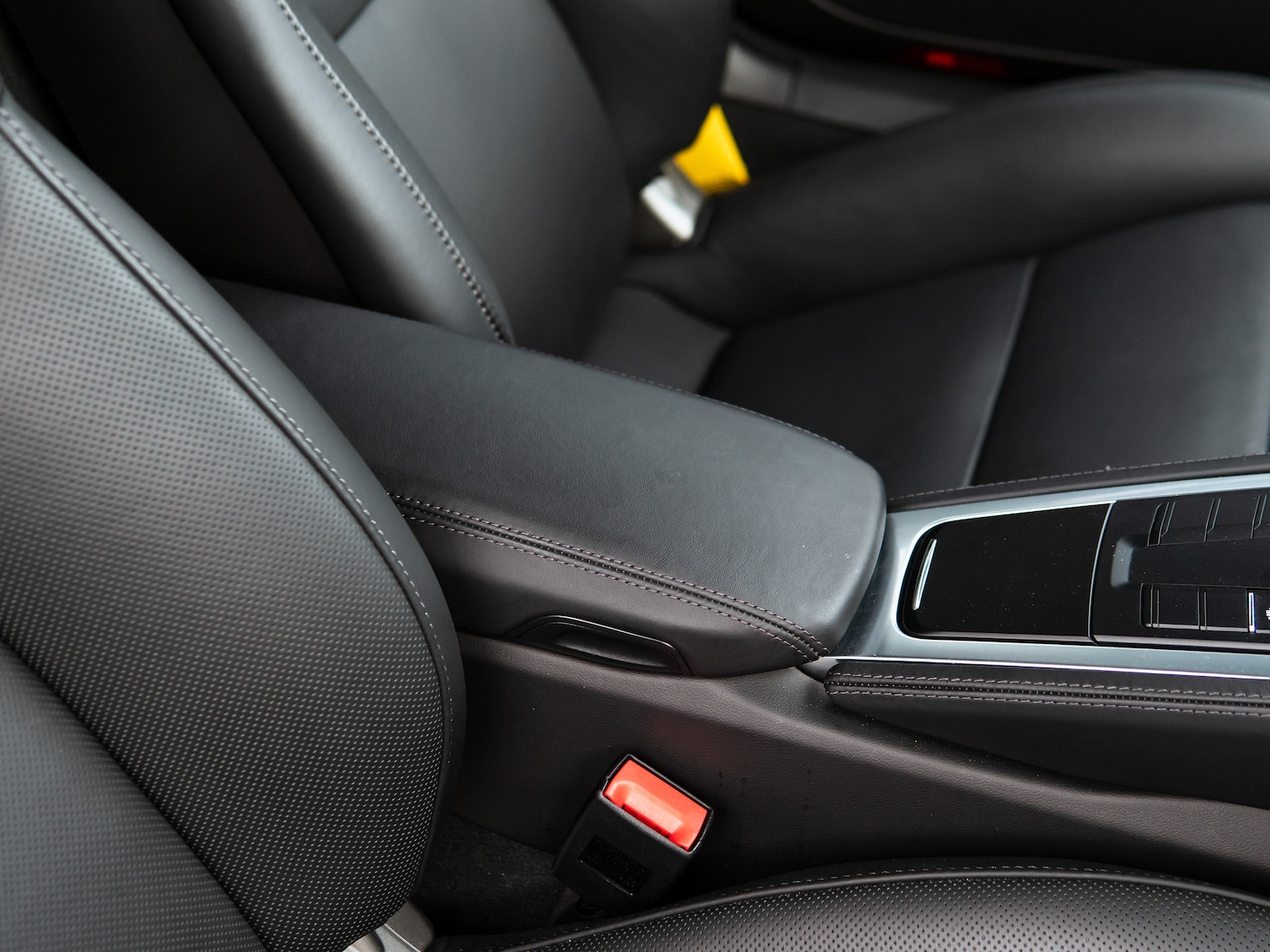 Used Porsche Cayman 2023 for sale - 76546010: Photo 36