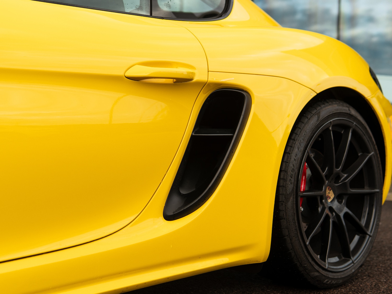 Used Porsche Cayman 2023 for sale - 76546010: Photo 40