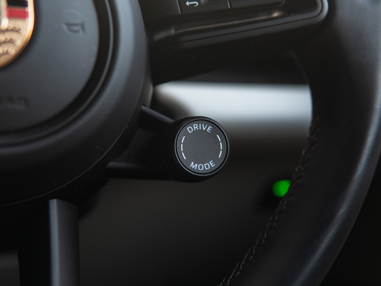 Used Porsche Macan 2024 for sale - 77935792: Photo 23