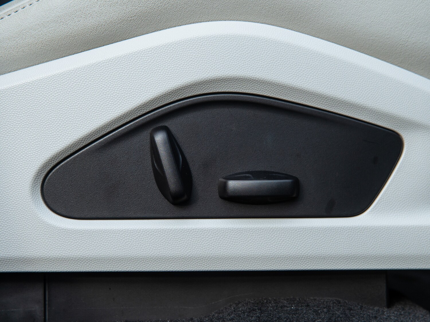 Used Porsche Macan 2024 for sale - 77935792: Photo 25