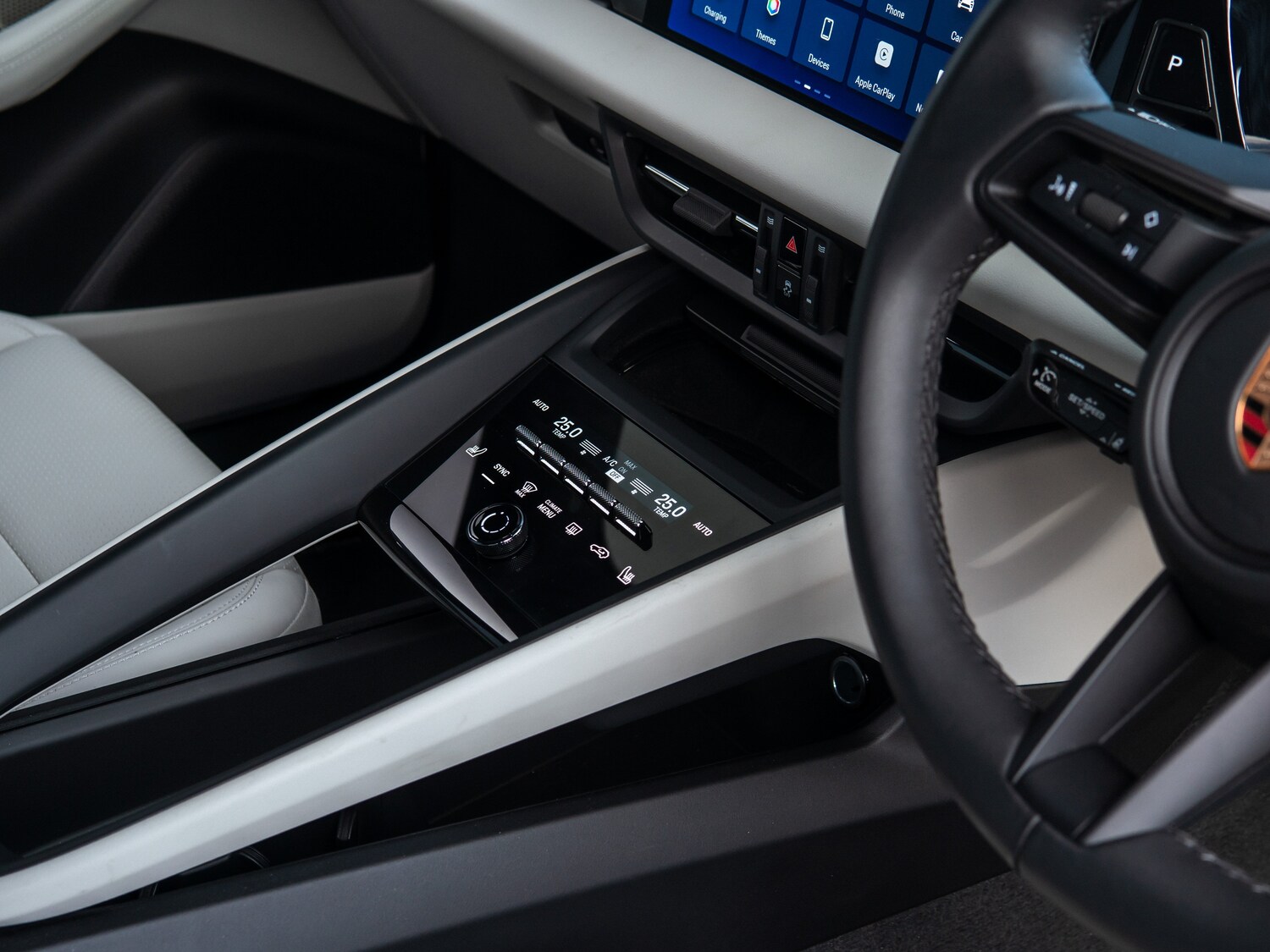 Used Porsche Macan 2024 for sale - 77935792: Photo 26