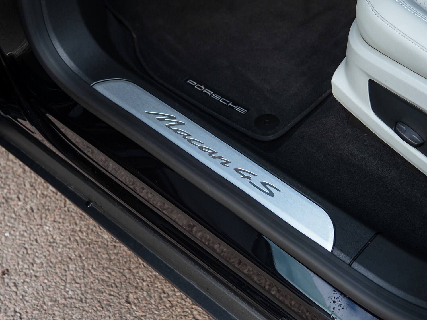 Used Porsche Macan 2024 for sale - 77935792: Photo 36