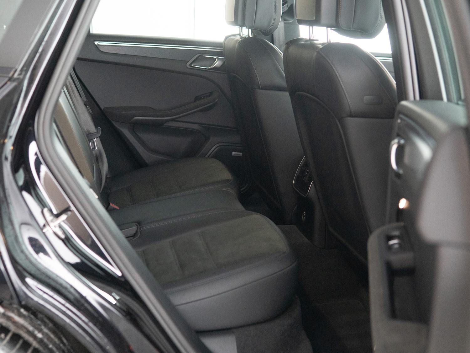 Used Porsche Macan 2022 for sale - 77152675: Photo 23