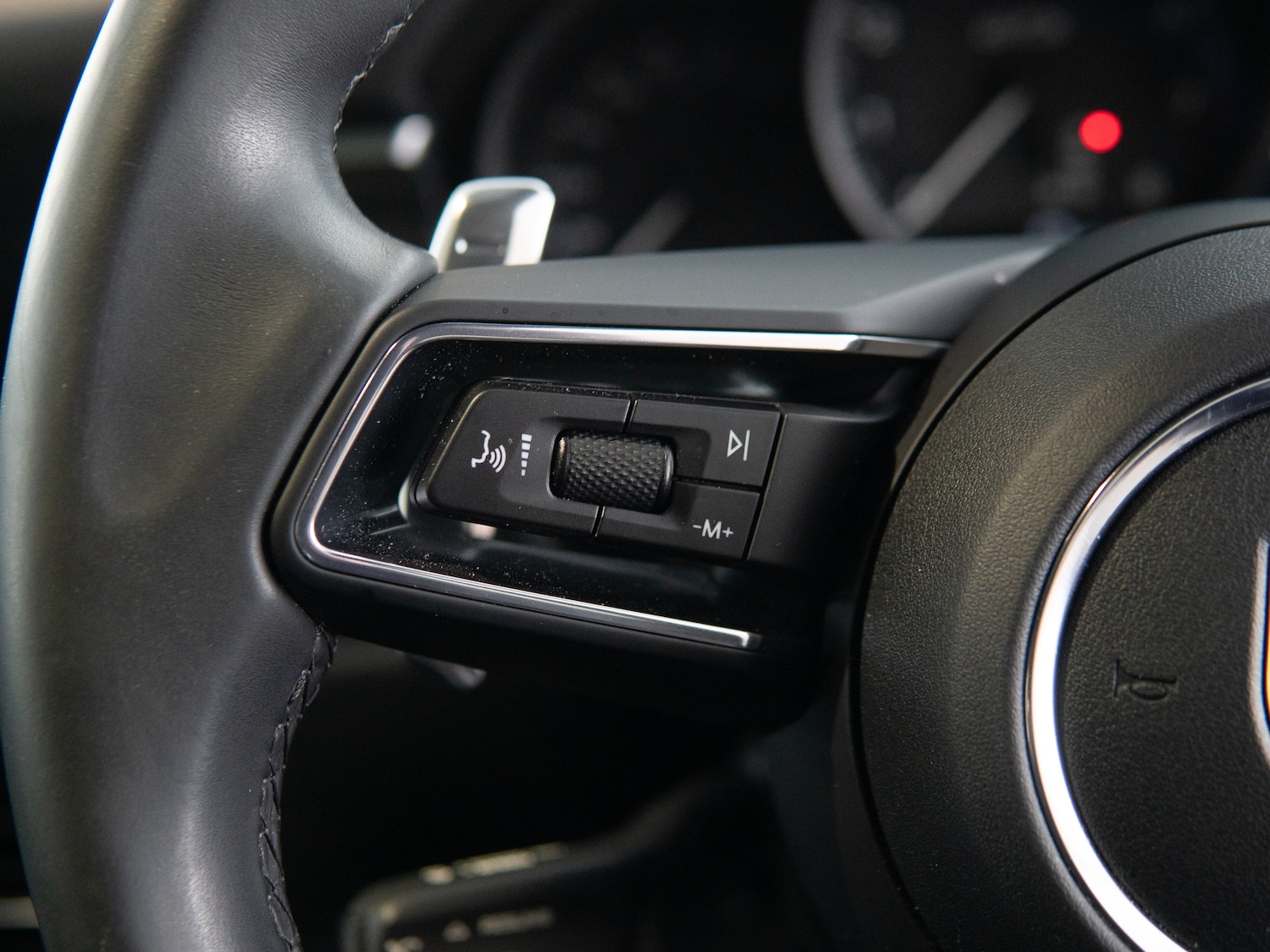 Used Porsche Macan 2022 for sale - 77152675: Photo 25