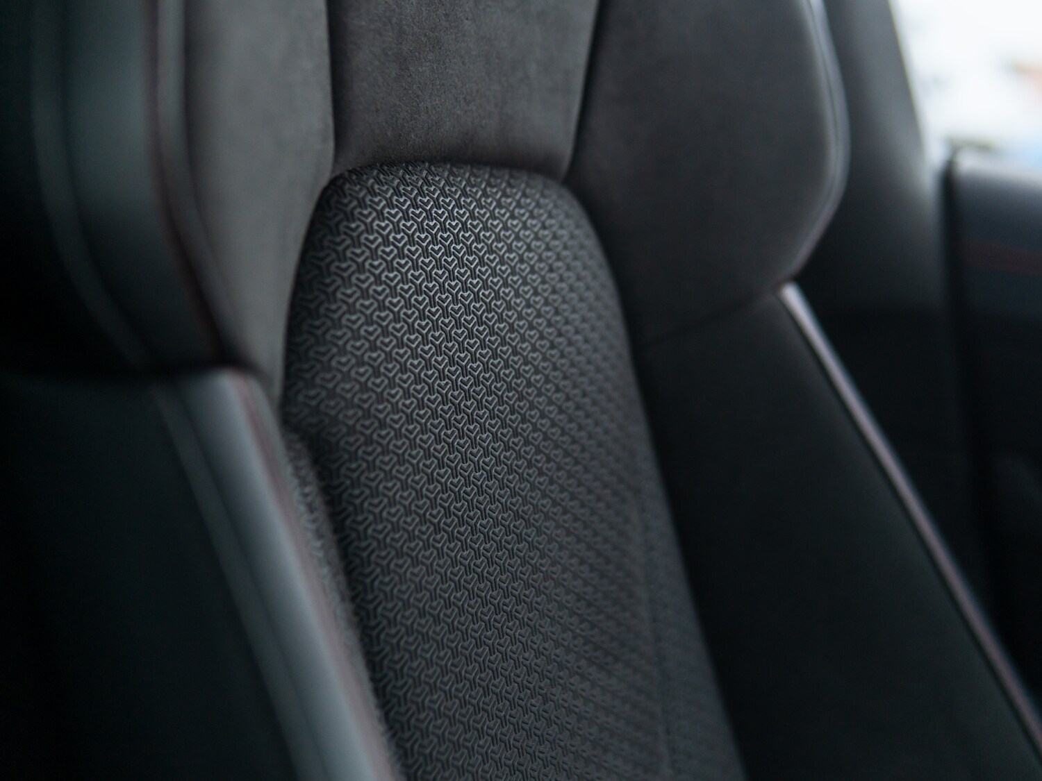 Used Porsche Taycan 2025 for sale - 77382217: Photo 15