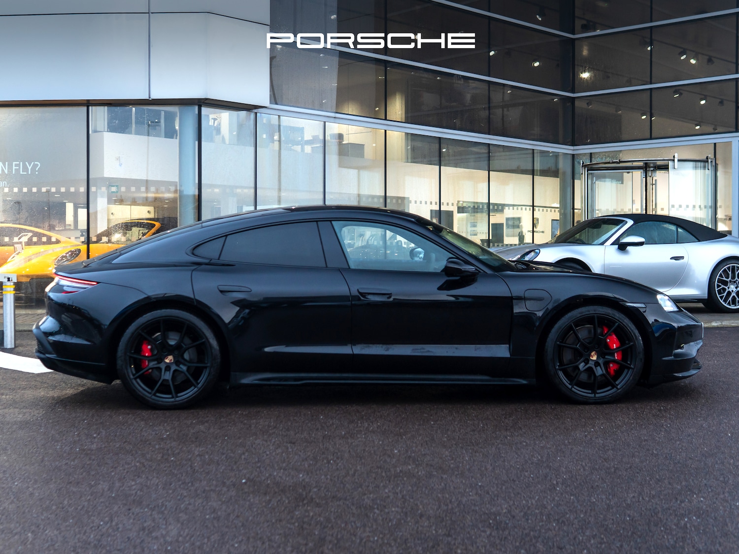 Used Porsche Taycan 2025 for sale - 77382217: Photo 6