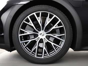 Used Porsche Taycan 2025 for sale - 74606291: Photo