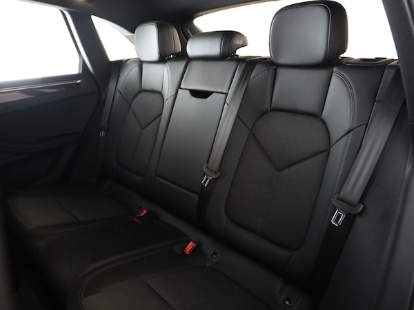 Used Porsche Macan 2024 for sale - 76162531: Photo 26