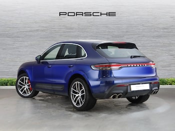 Used Porsche Macan 2024 for sale - 76162531: Photo 2