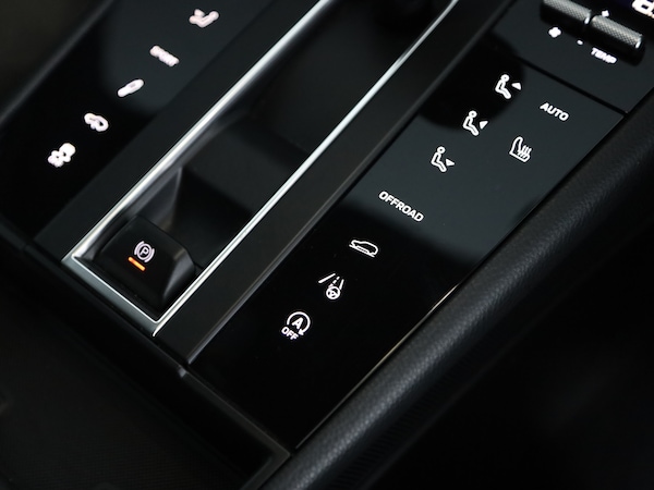 Used Porsche Macan 2024 for sale - 76162531: Photo 31