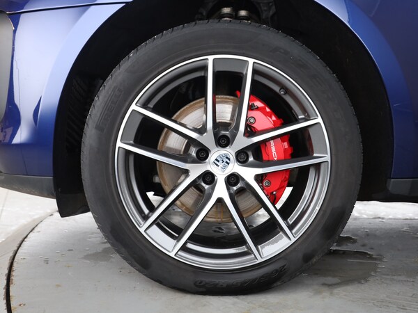 Used Porsche Macan 2024 for sale - 76162531: Photo 3