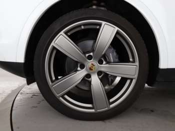 Used Porsche Cayenne 2023 for sale - 74606261: Photo