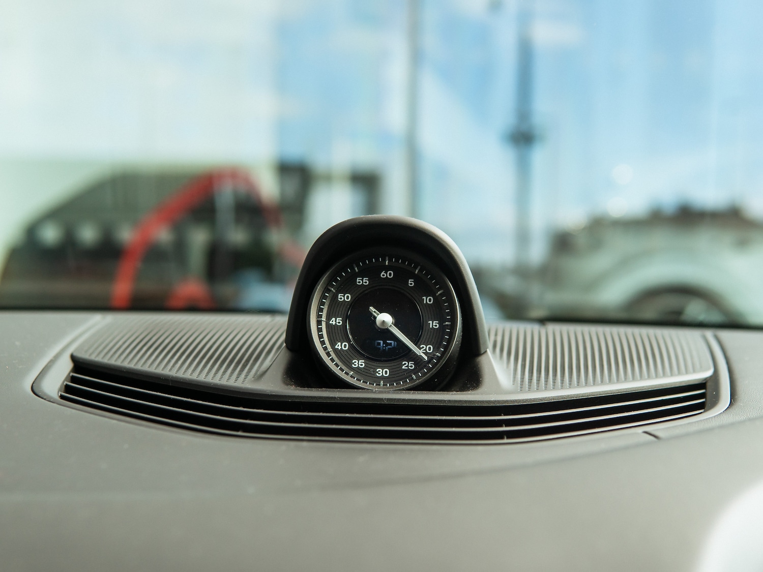 Used Porsche Taycan 2020 for sale - 77919270: Photo 12