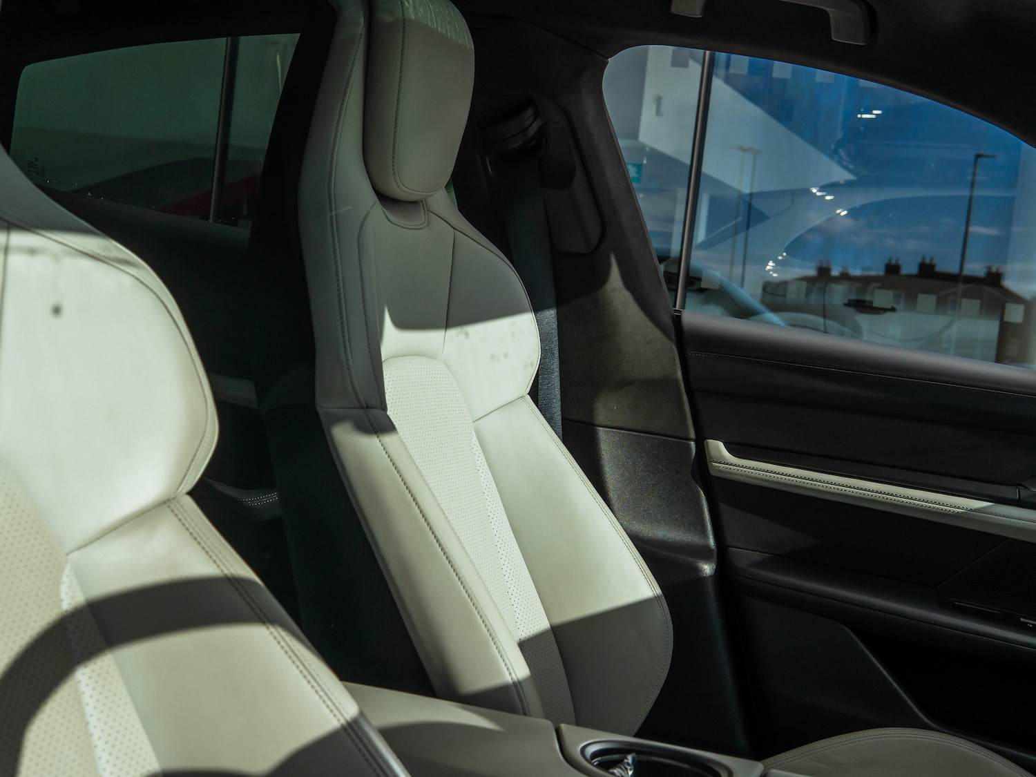 Used Porsche Taycan 2020 for sale - 77919270: Photo 21