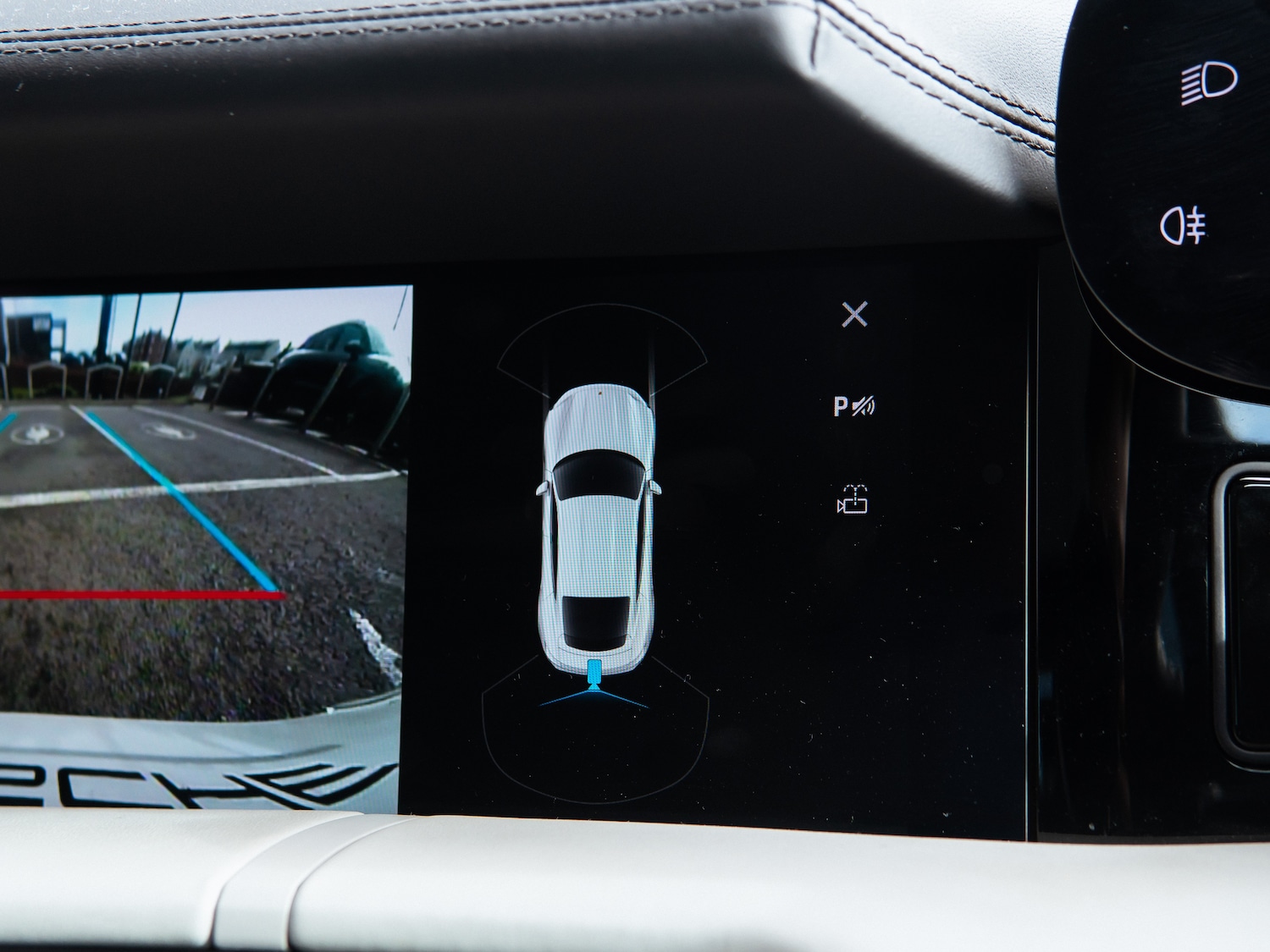 Used Porsche Taycan 2020 for sale - 77919270: Photo 25