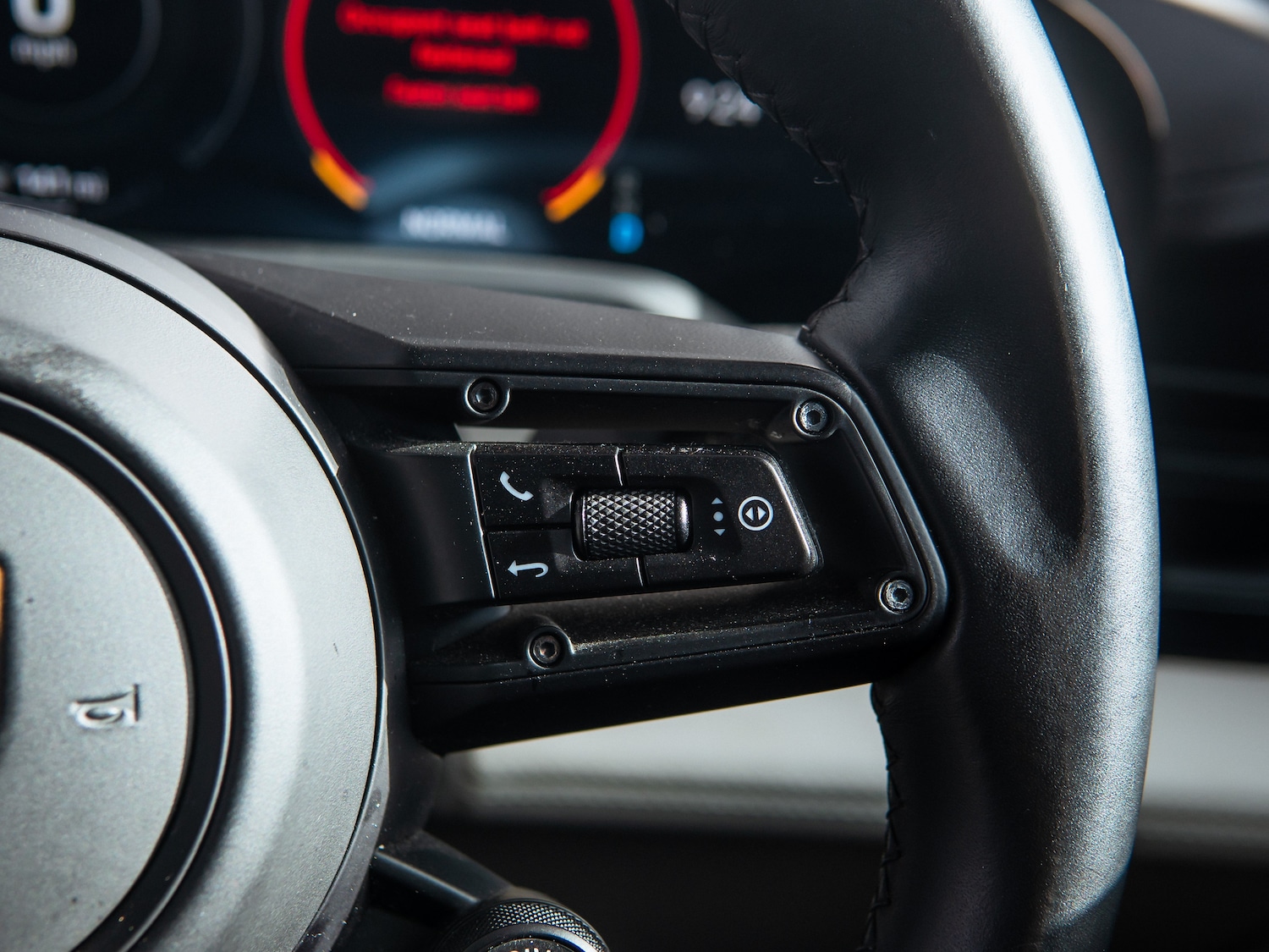 Used Porsche Taycan 2020 for sale - 77919270: Photo 29