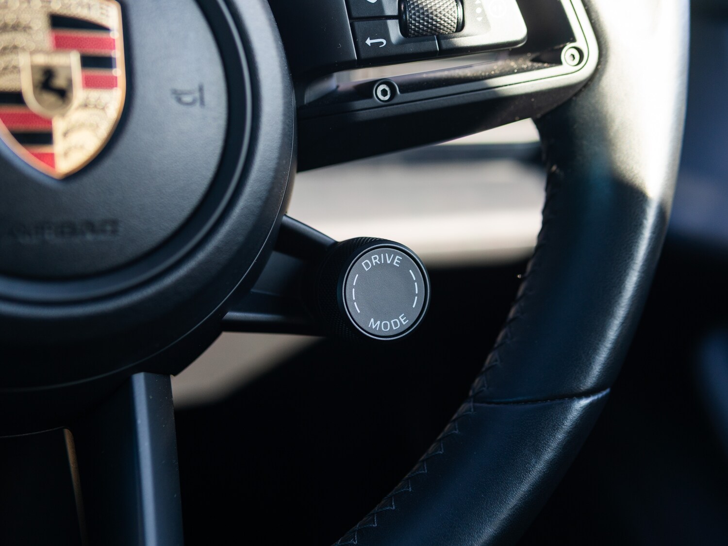 Used Porsche Taycan 2022 for sale - 75727794: Photo 36