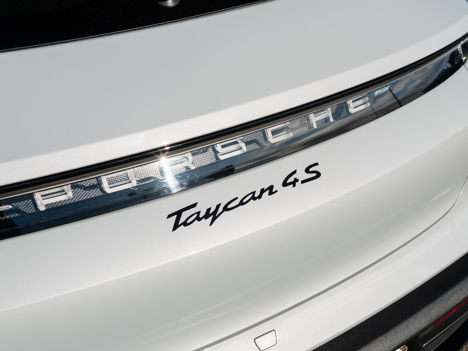 Used Porsche Taycan 2022 for sale - 75727794: Photo 40