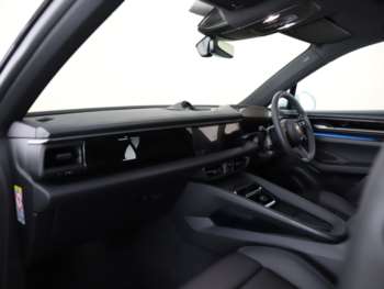 Used Porsche Macan 2025 for sale - 74857544: Photo