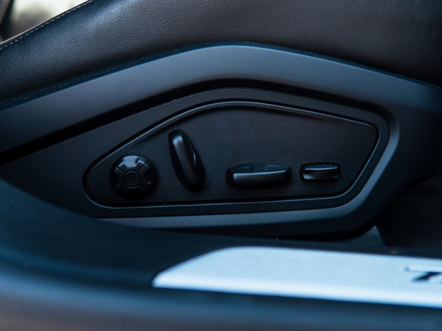 Used Porsche Taycan 2020 for sale - 78199843: Photo 26