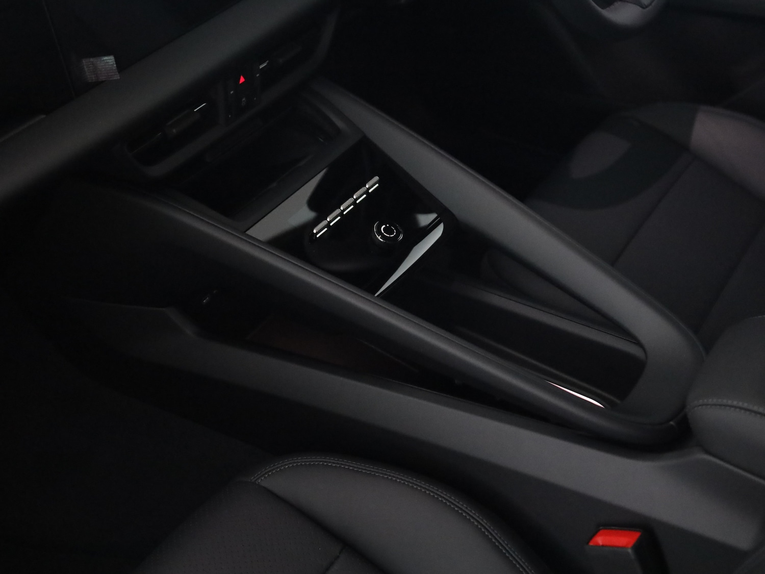 Used Porsche Macan 2025 for sale - 77172400: Photo 23