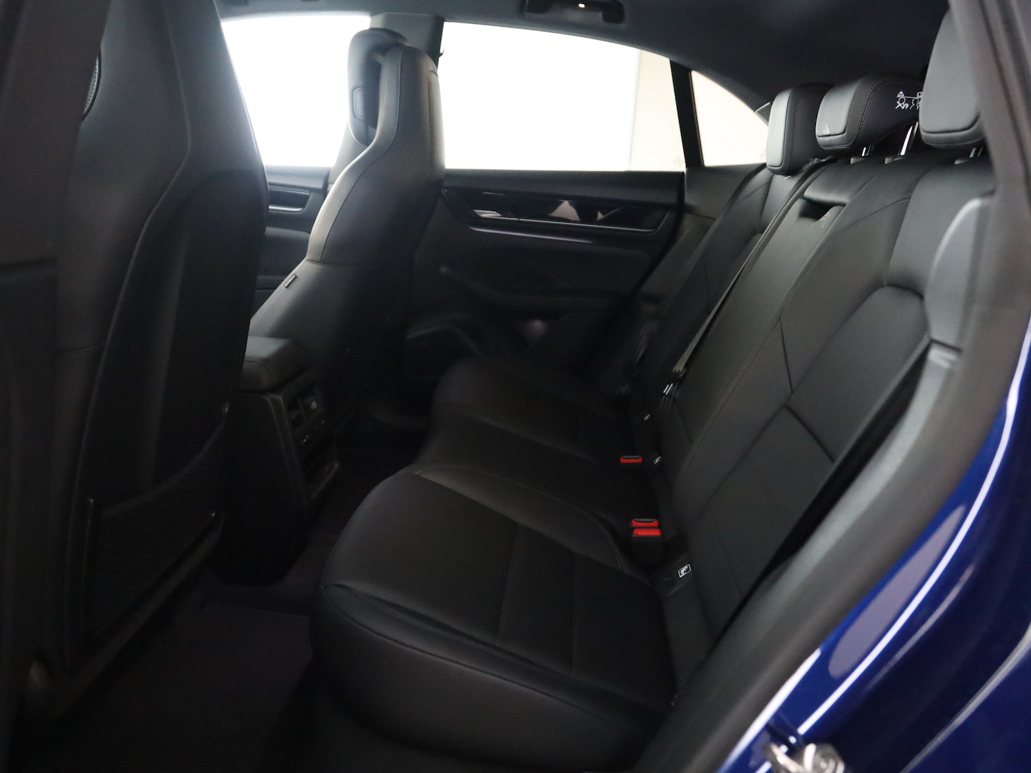 Used Porsche Macan 2025 for sale - 77172400: Photo 33