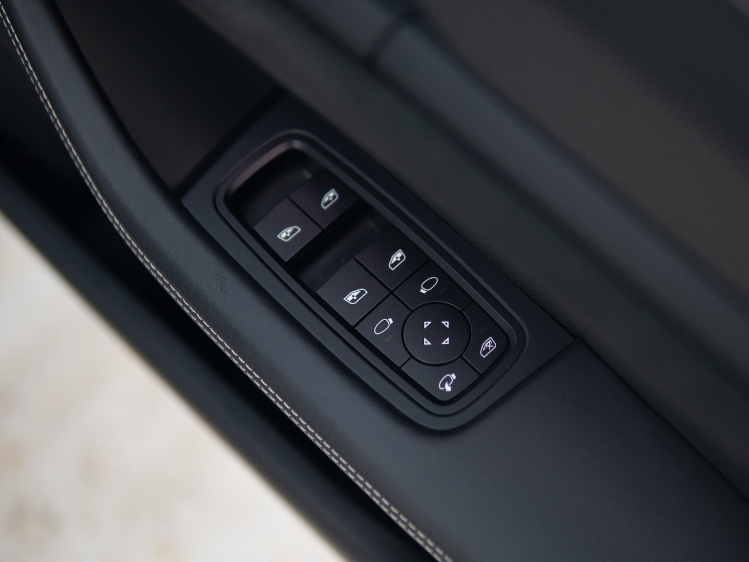 Used Porsche Taycan 2020 for sale - 77408827: Photo 25