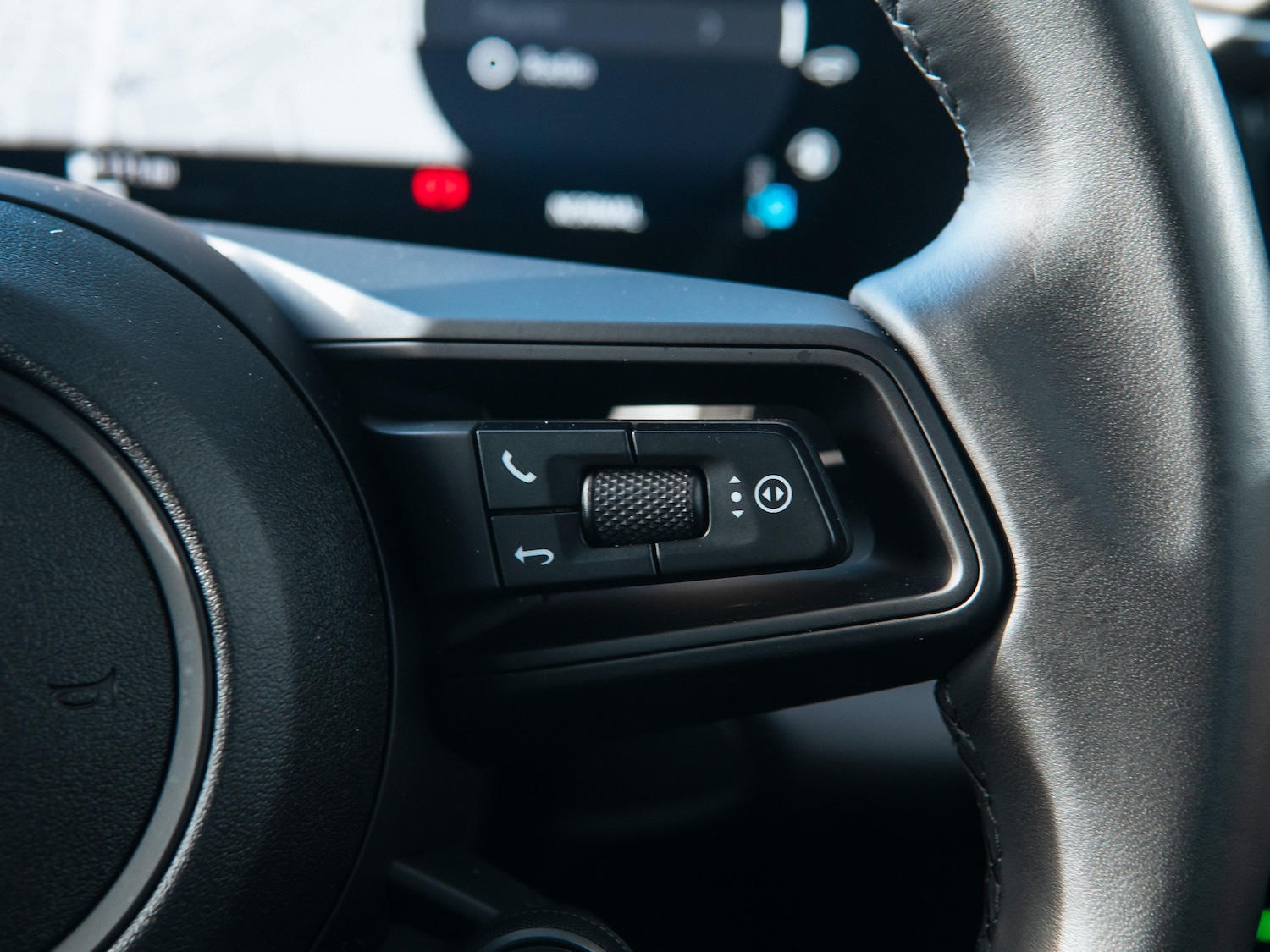 Used Porsche Macan 2024 for sale - 77905638: Photo 13