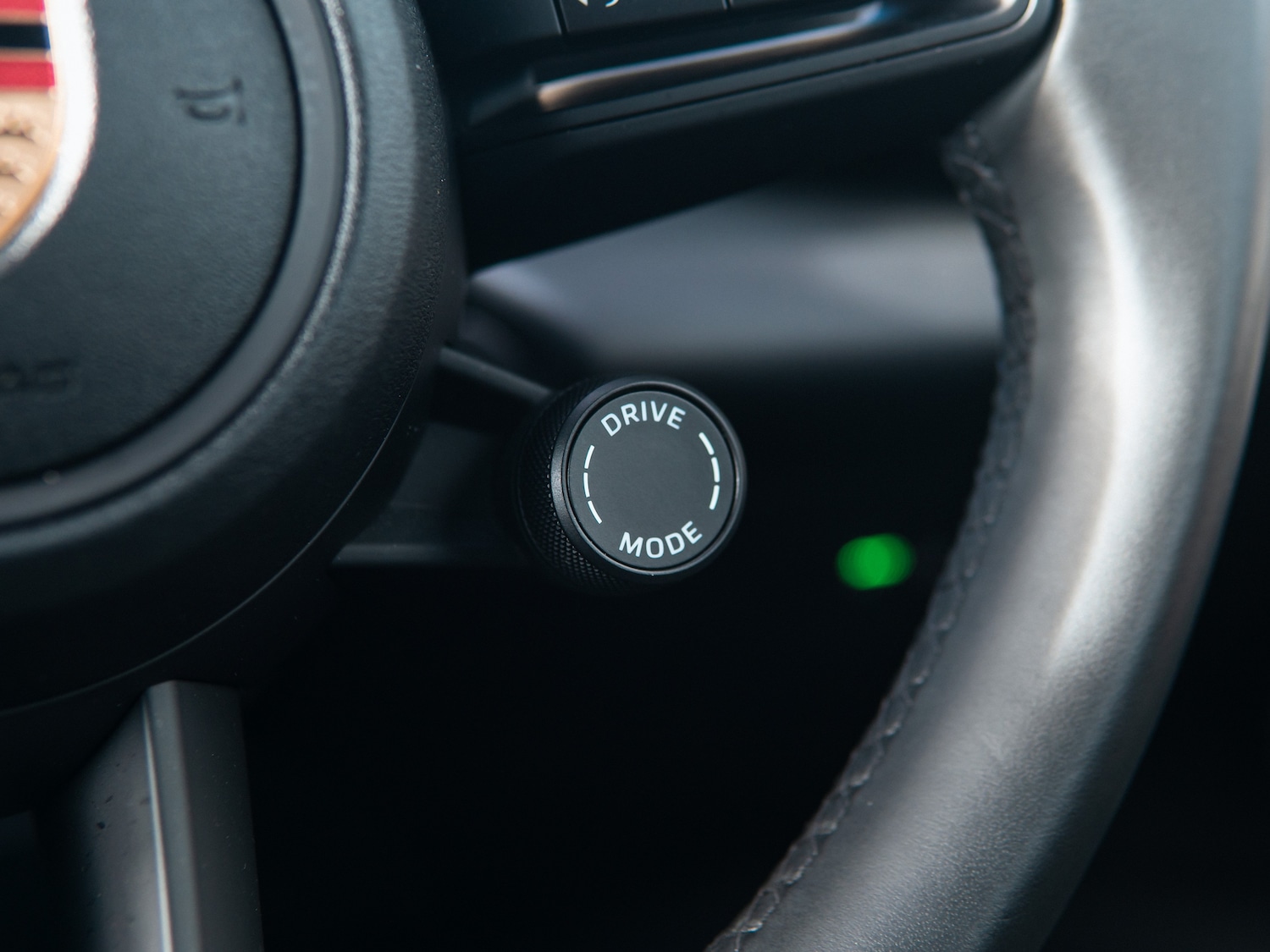 Used Porsche Macan 2024 for sale - 77905638: Photo 16