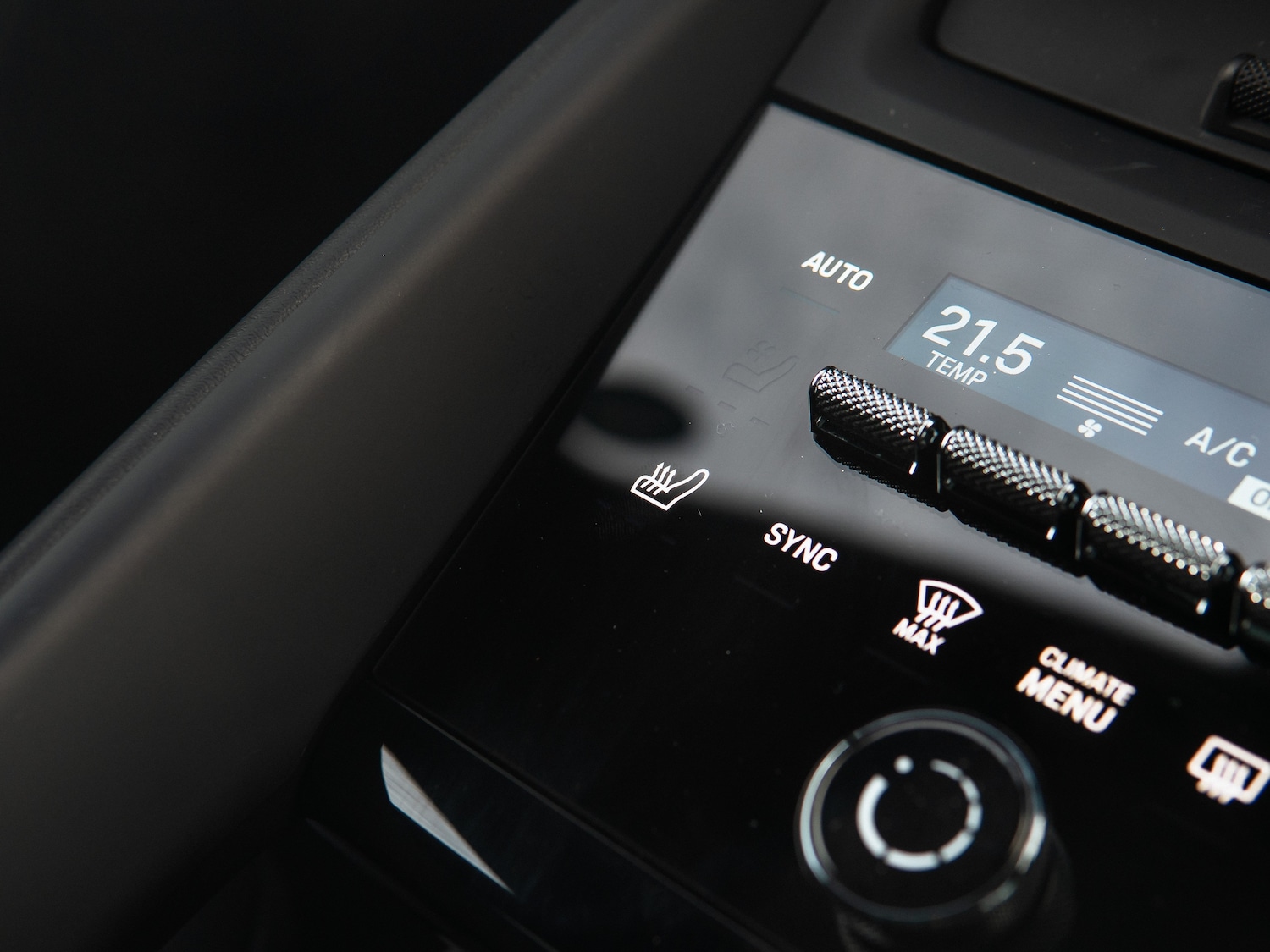 Used Porsche Macan 2024 for sale - 77905638: Photo 19