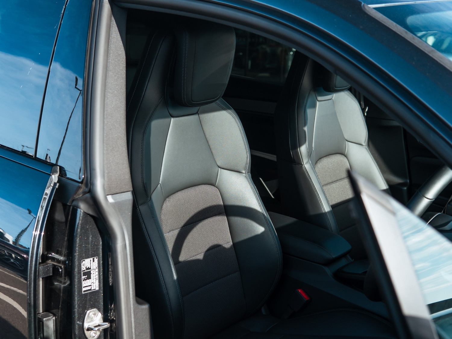 Used Porsche Macan 2024 for sale - 77905638: Photo 8