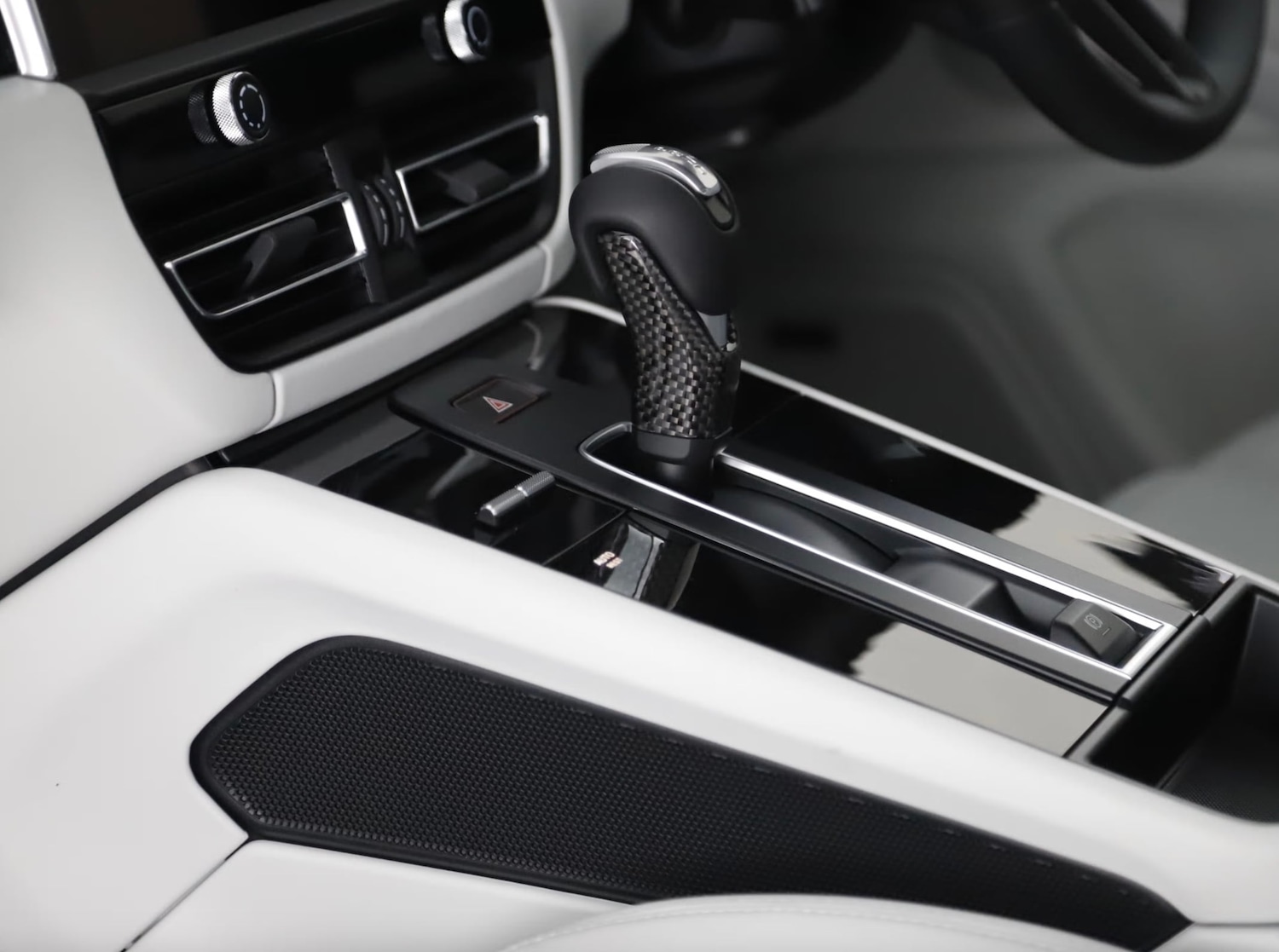 Used Porsche Macan 2025 for sale - 78044911: Photo 12