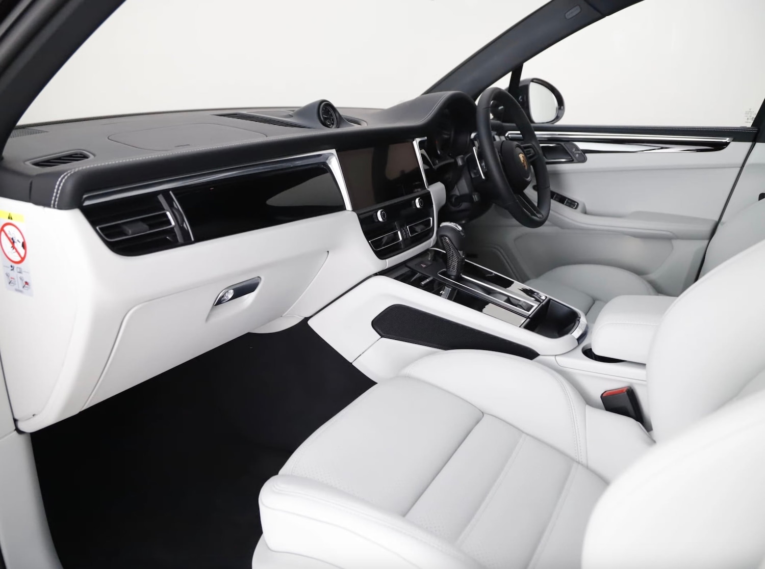 Used Porsche Macan 2025 for sale - 78044911: Photo 5