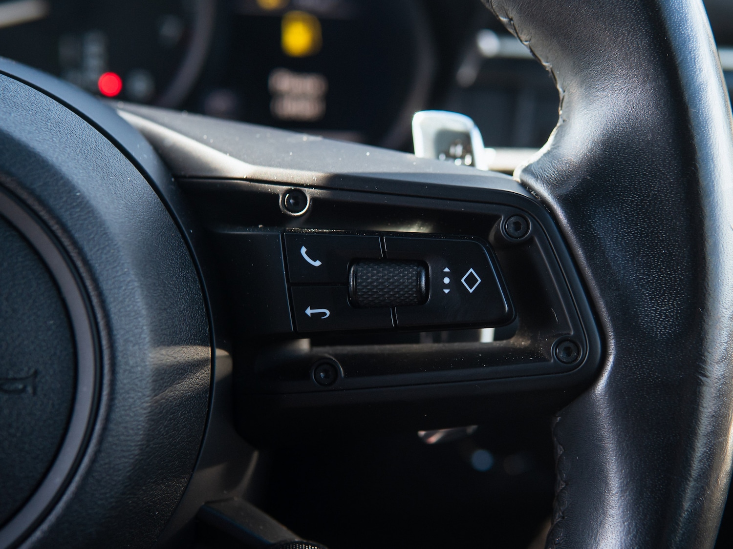 Used Porsche Macan 2022 for sale - 78153394: Photo 19