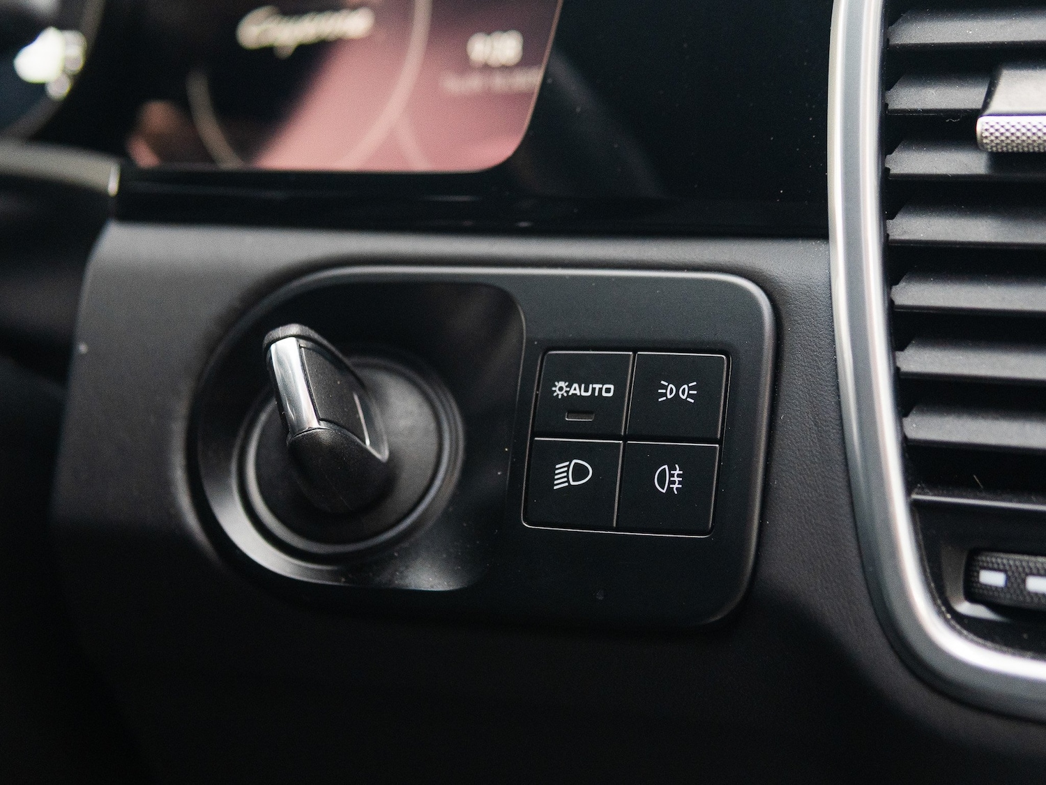 Used Porsche Cayenne 2023 for sale - 76279279: Photo 25