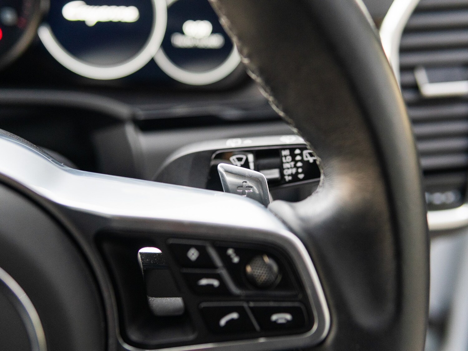 Used Porsche Cayenne 2023 for sale - 76279279: Photo 30