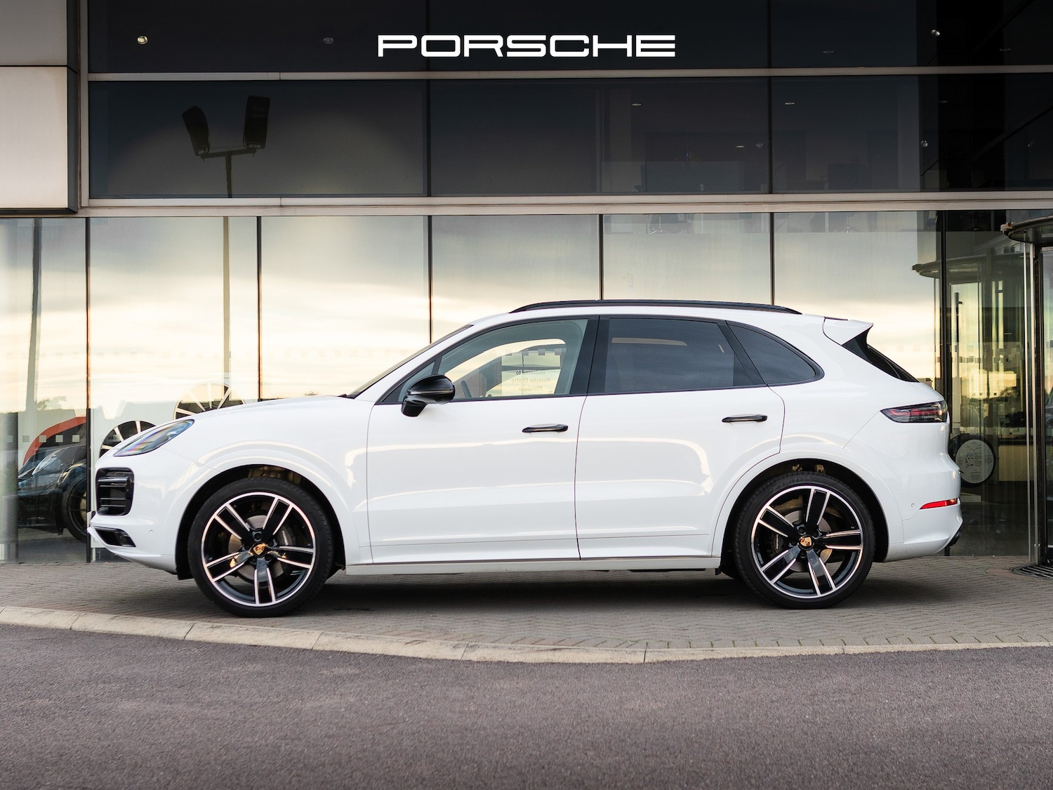 Used Porsche Cayenne 2023 for sale - 76279279: Photo 6