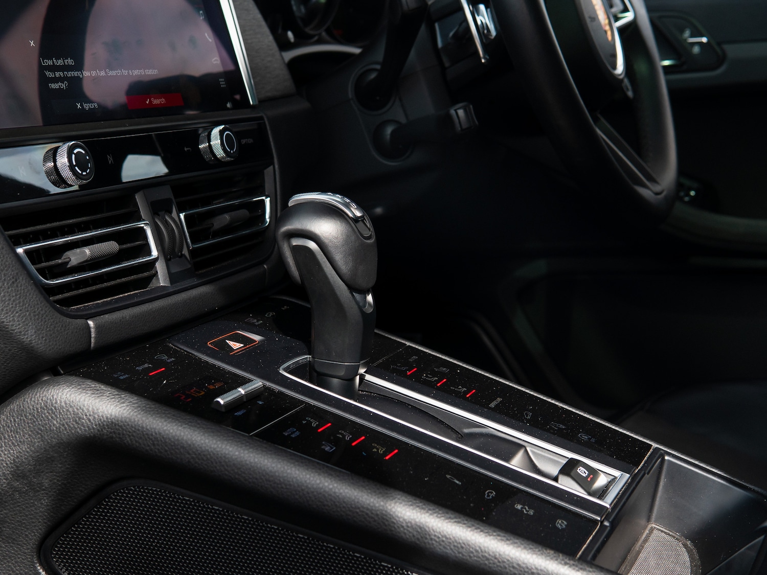 Used Porsche Macan 2023 for sale - 78029707: Photo 15