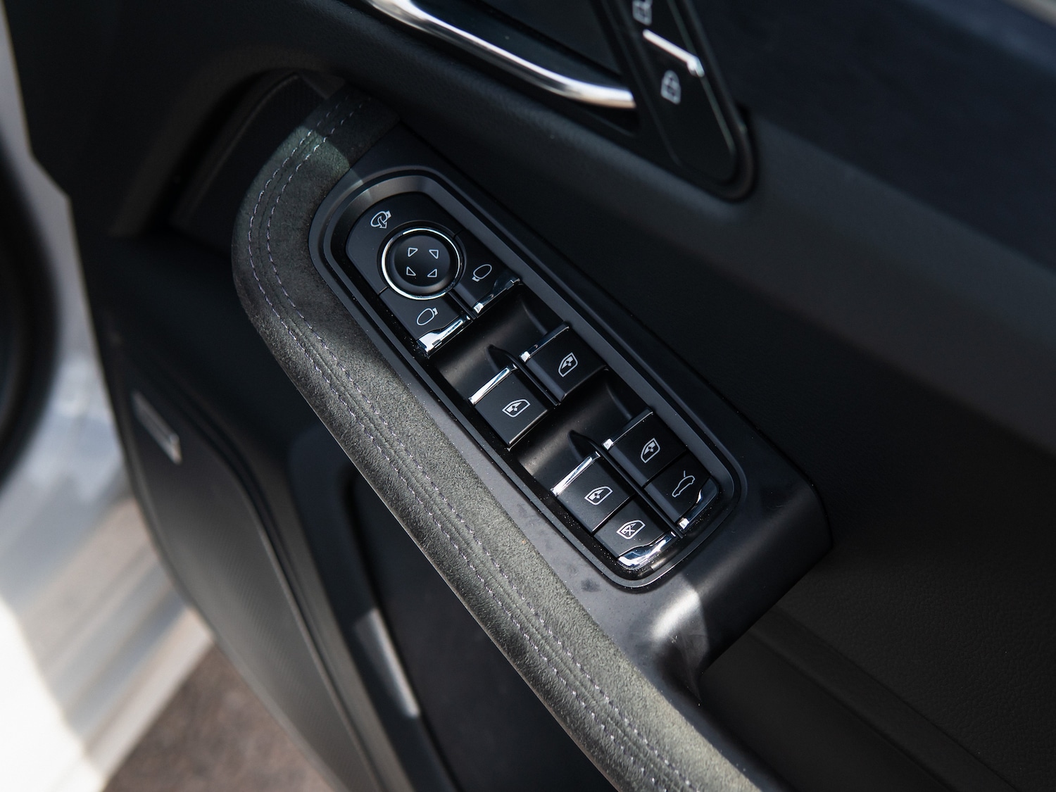 Used Porsche Macan 2023 for sale - 78029707: Photo 33